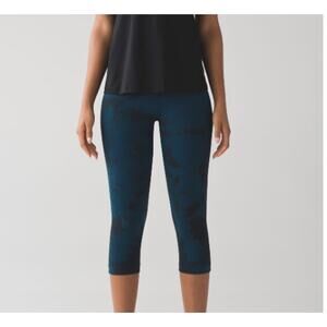Lululemon Women's Flow & Go Crop Alberta Lake Blue & Black Leggings Size 6